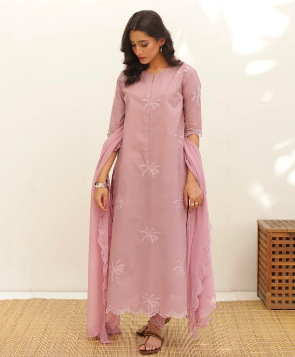 Rosy Bloom | 3-Piece Stitched Suit